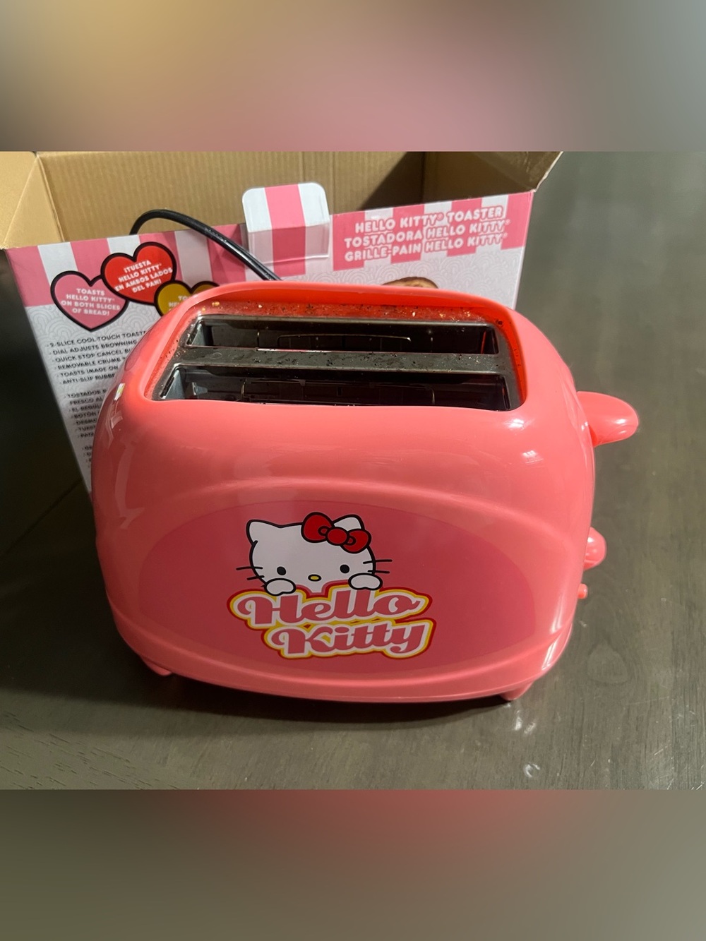 Hello Kitty Pink Toaster - Picture 3 of 4